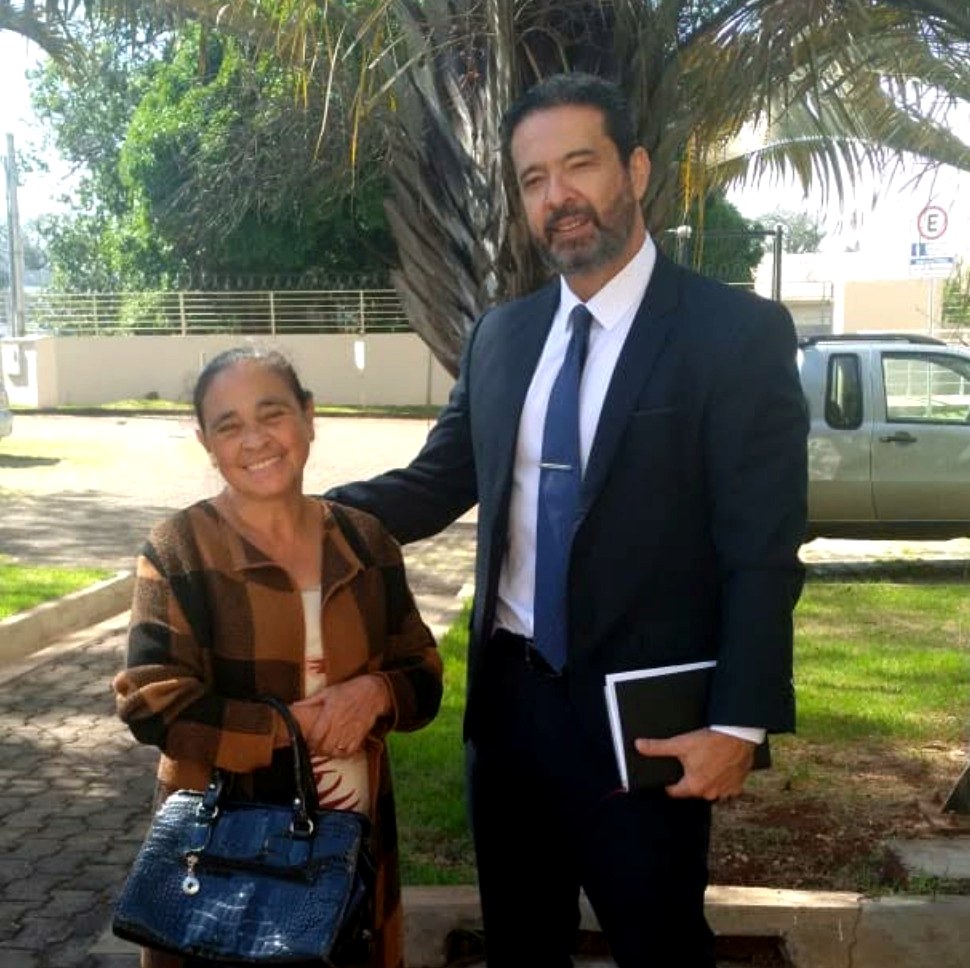 Vera Cícera de Souza, cliente atendida pelo Dr. Alexandre Magno